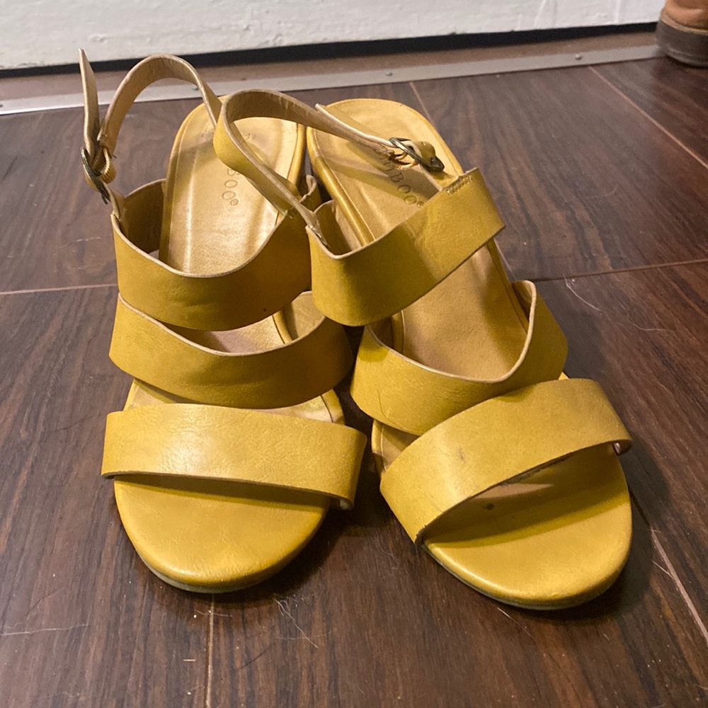 Bamboo leather sandals